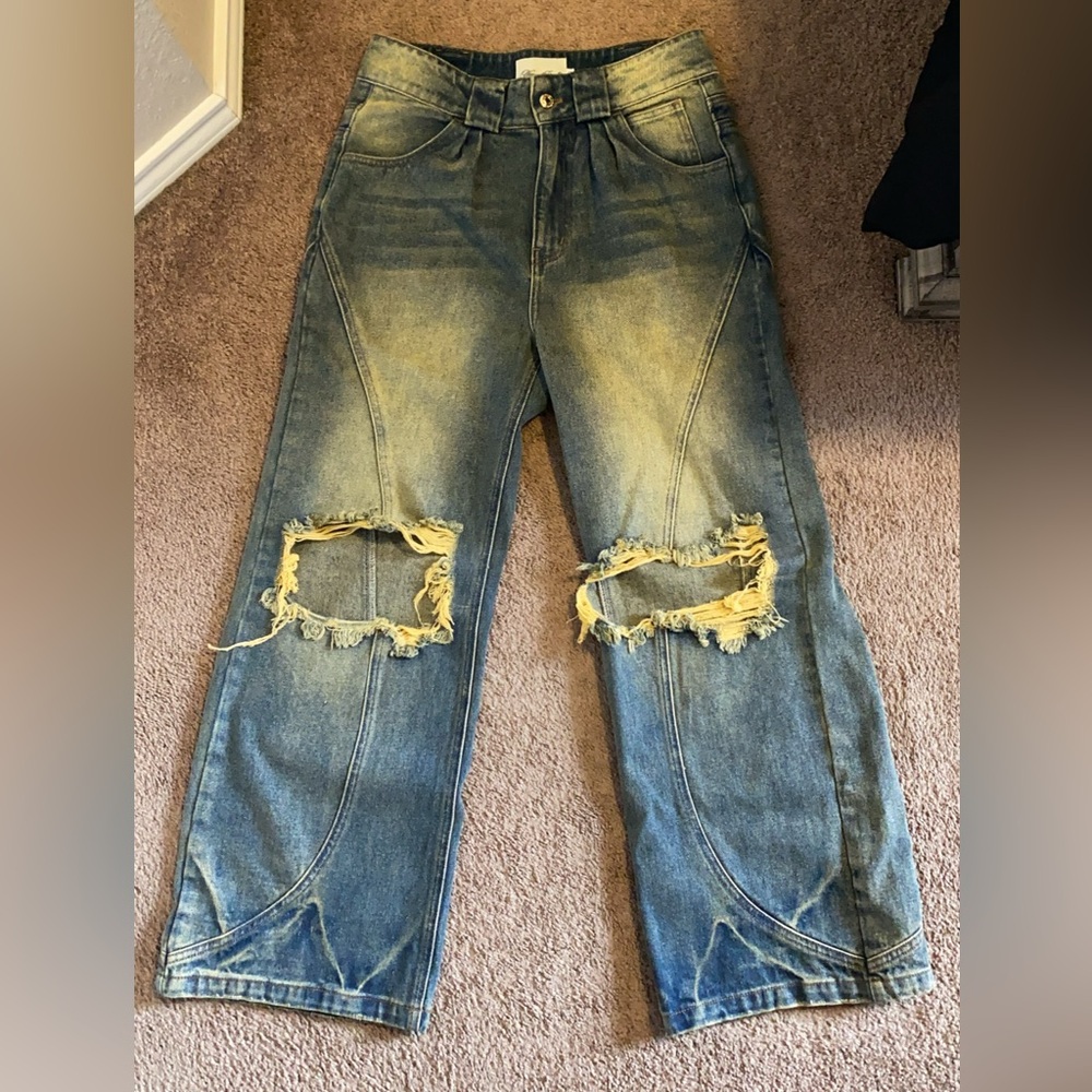 Vintage wash neaux doubt “Blow out” jeans Size 30